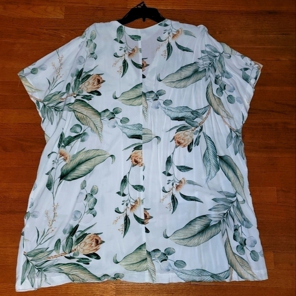 H&M Dresses & Skirts - - *EUC𝅺* H&M WHT/Floral Casual Short Dress